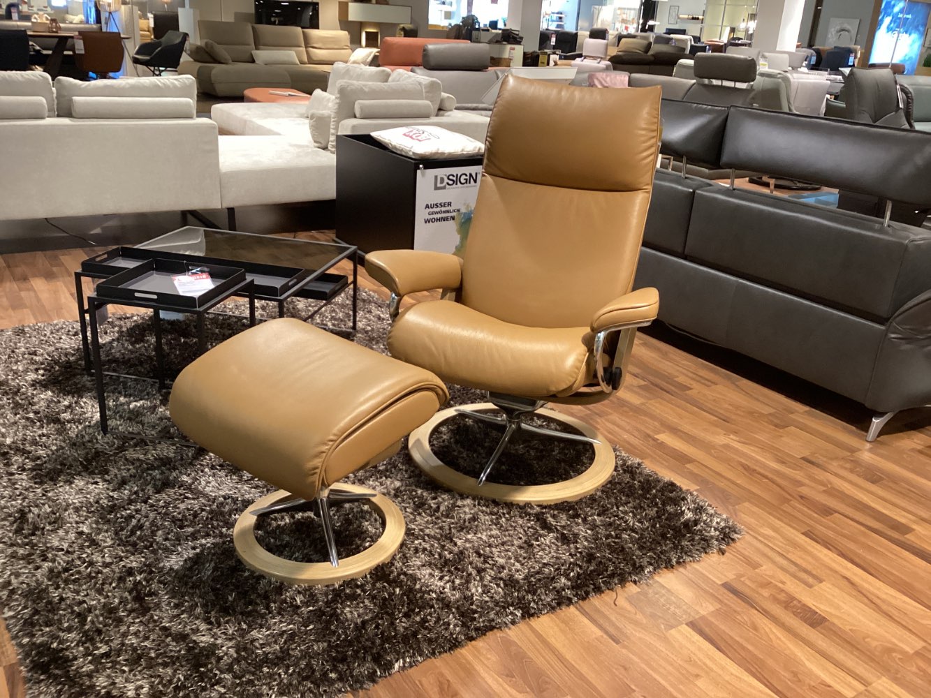 Sessel mit Hocker M Aura