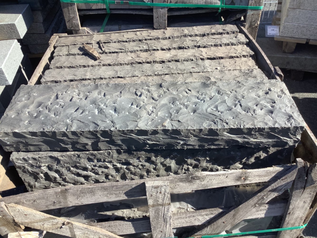 ⭐️ SONDERPOSTEN ⭐️ – Palisaden, Granit, 10x25x100cm