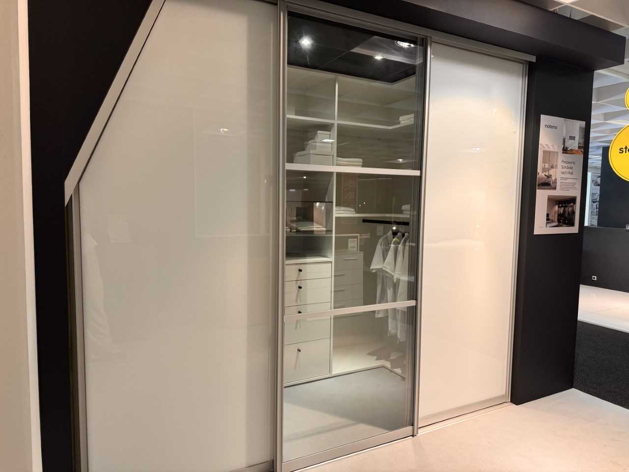 Begehbarer Kleiderschrank Moltema