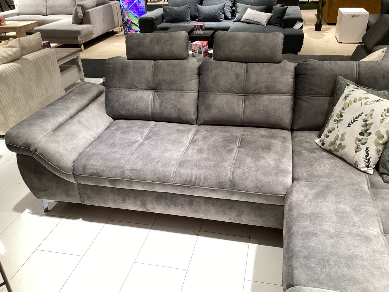 Möbel ED Ecksofa Nevis 275x218cm Chenille Grau XXXLutz