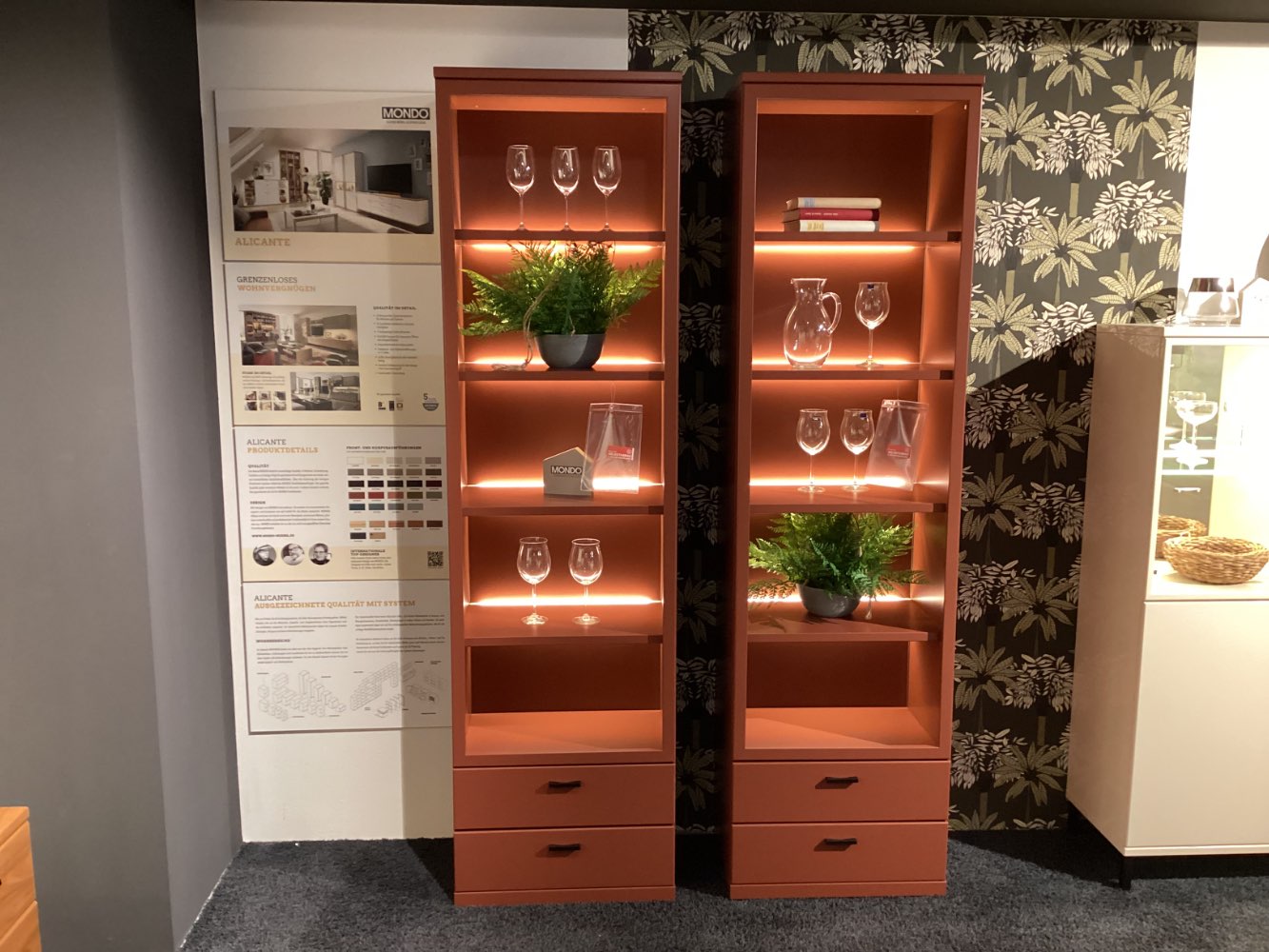 Regalschrank