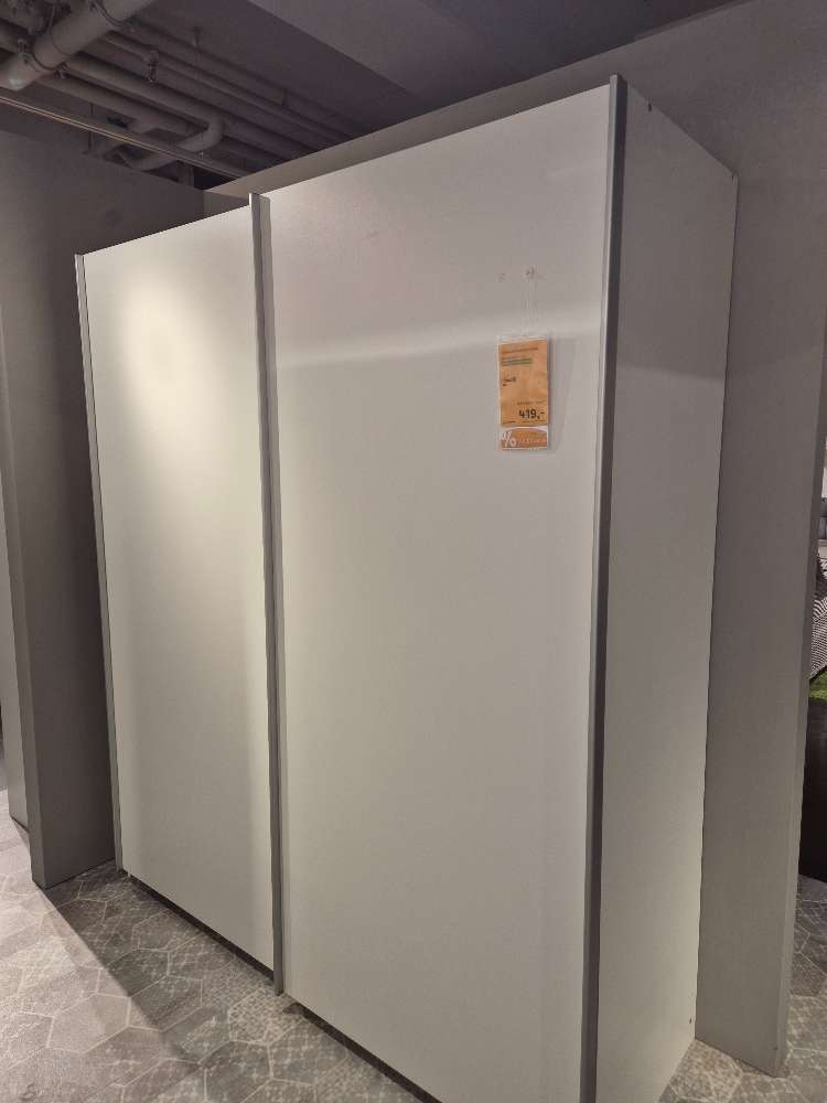 Schwebetürenschrank Alpinweiß. Alu XXXLutz Fellbach