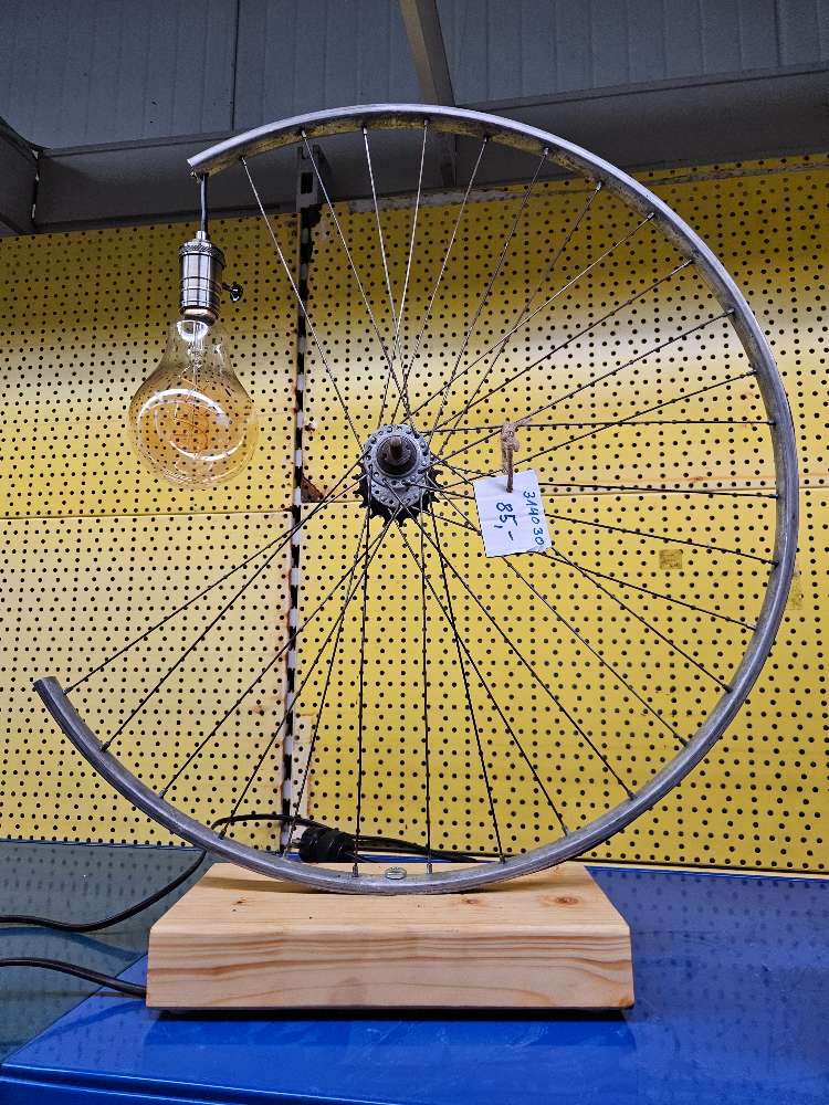Tischlampe/Leuchte Felge Unikat statt 169€