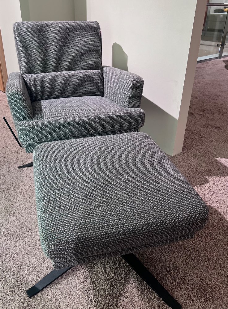 Einzelsessel inkl Hocker