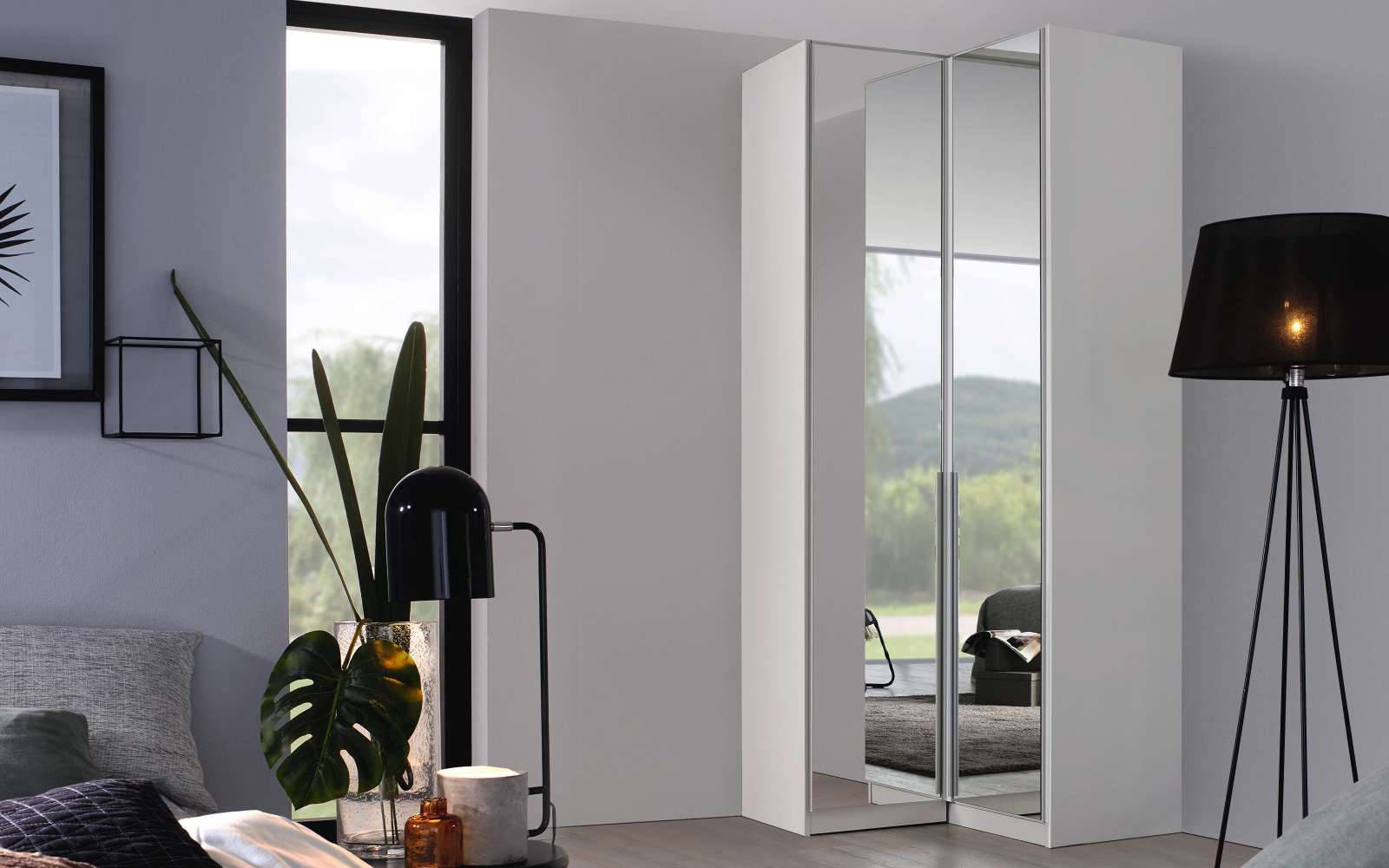 Drehtürenschrank von Rauch