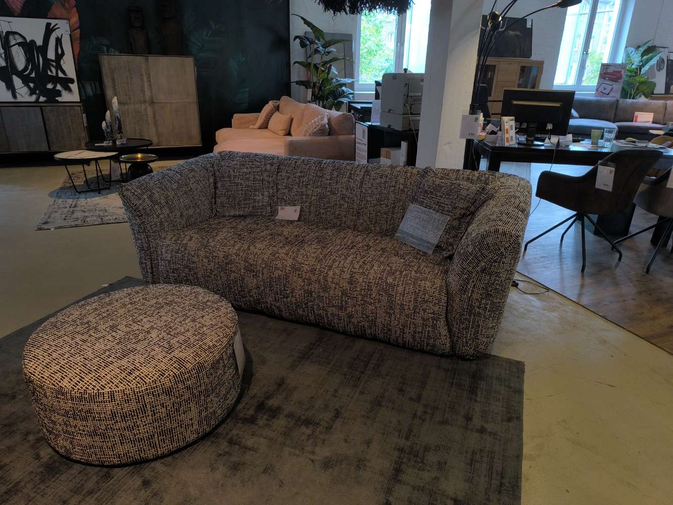 Megasofa Sabea  + Hocker Salt & Pepper