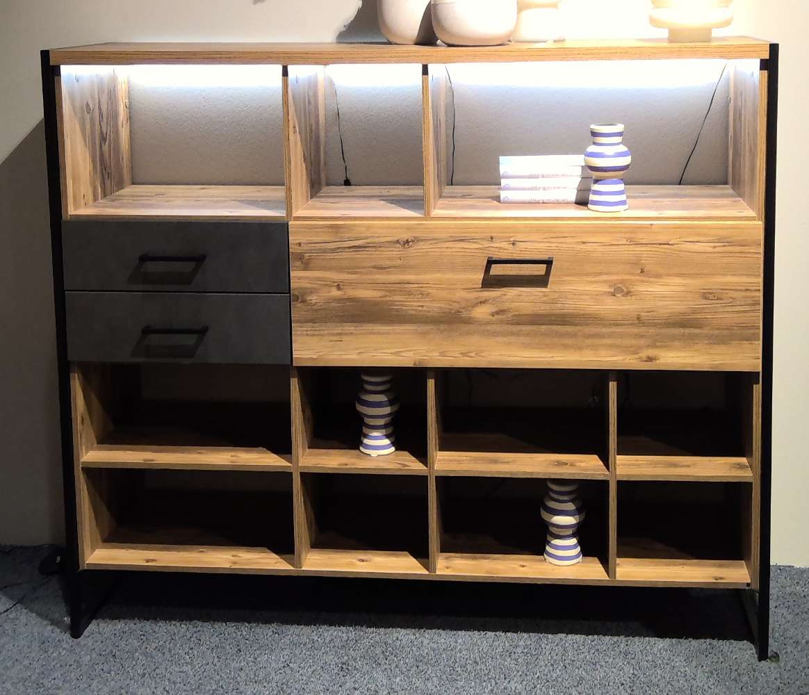 Set One Regal mit Beleuchtung, Metall schwarz, Fichte Nachbildung