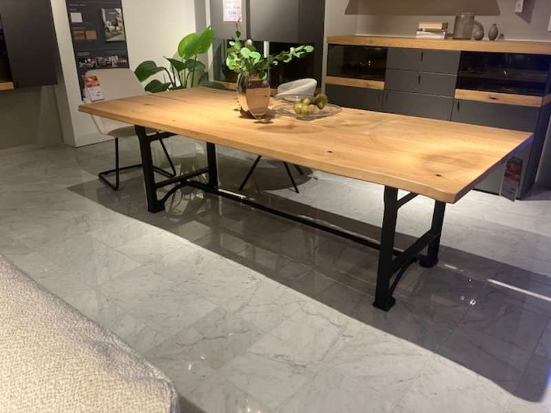 rustikaler Esstisch von Schöner Wohnen