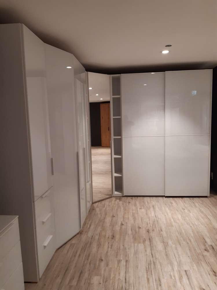 Eckschrankkombination