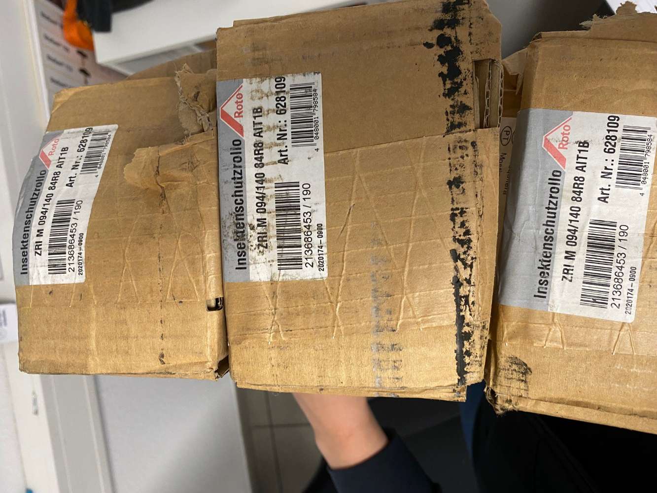 ROTO Insektenschutzrollo ZRI M 094/140 84R8 AIT1B