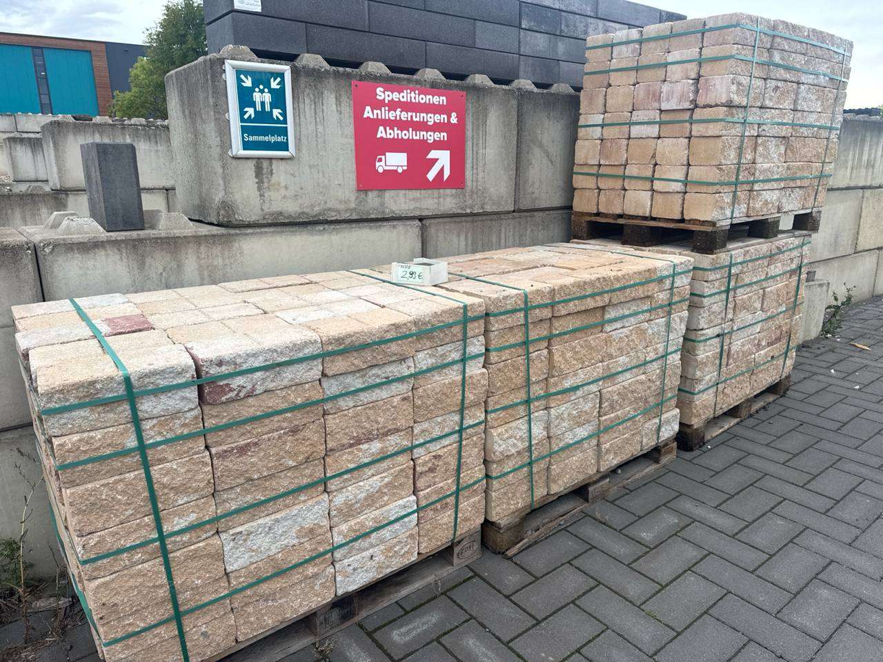 Kompakt-Mauer 30x15x12 cm beige/rot ( 2.Wahl)