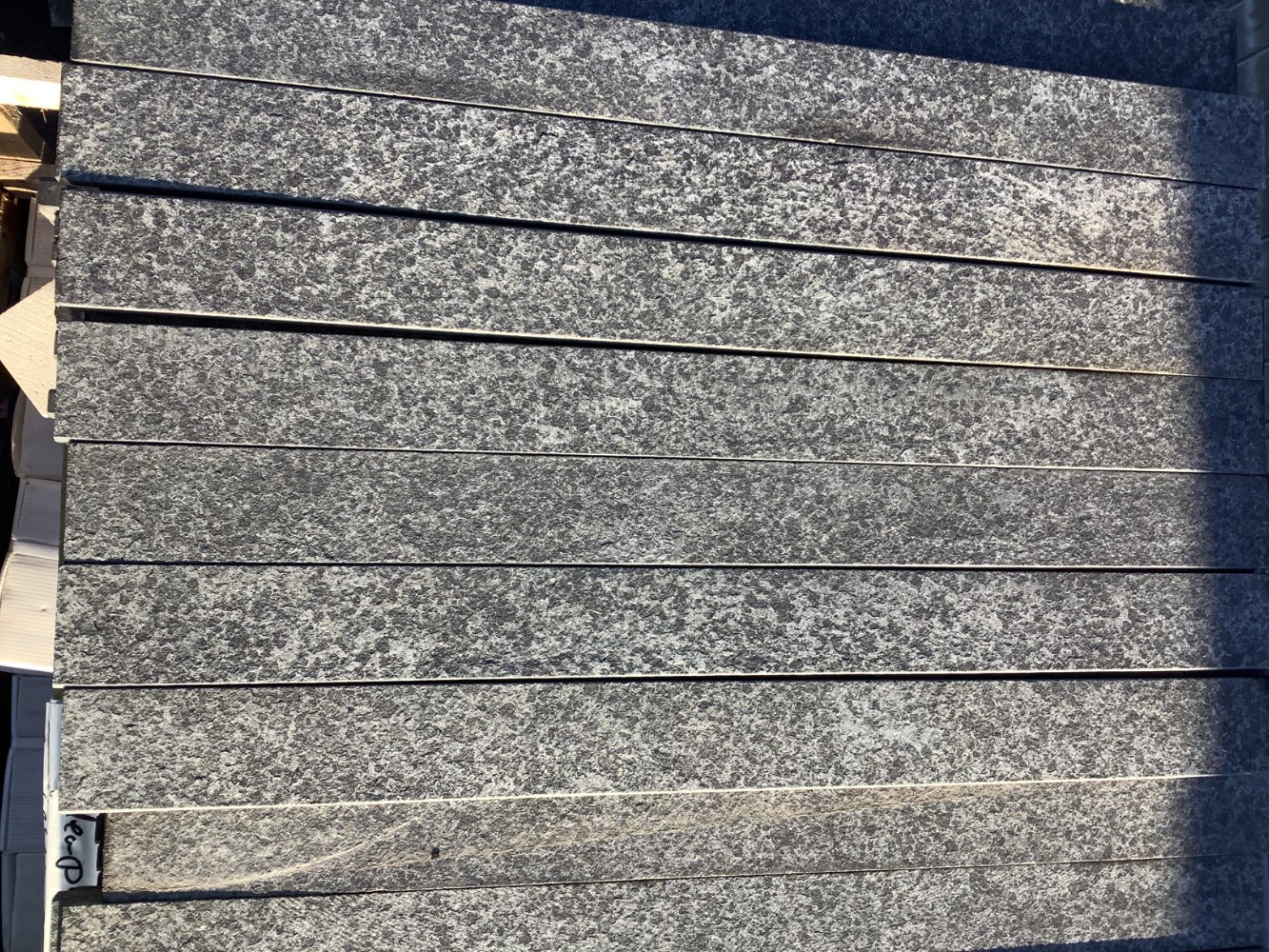 ⭐️ SONDERPOSTEN ⭐️ – Sockelleisten, Basanit, dunkel-grau-schwarz