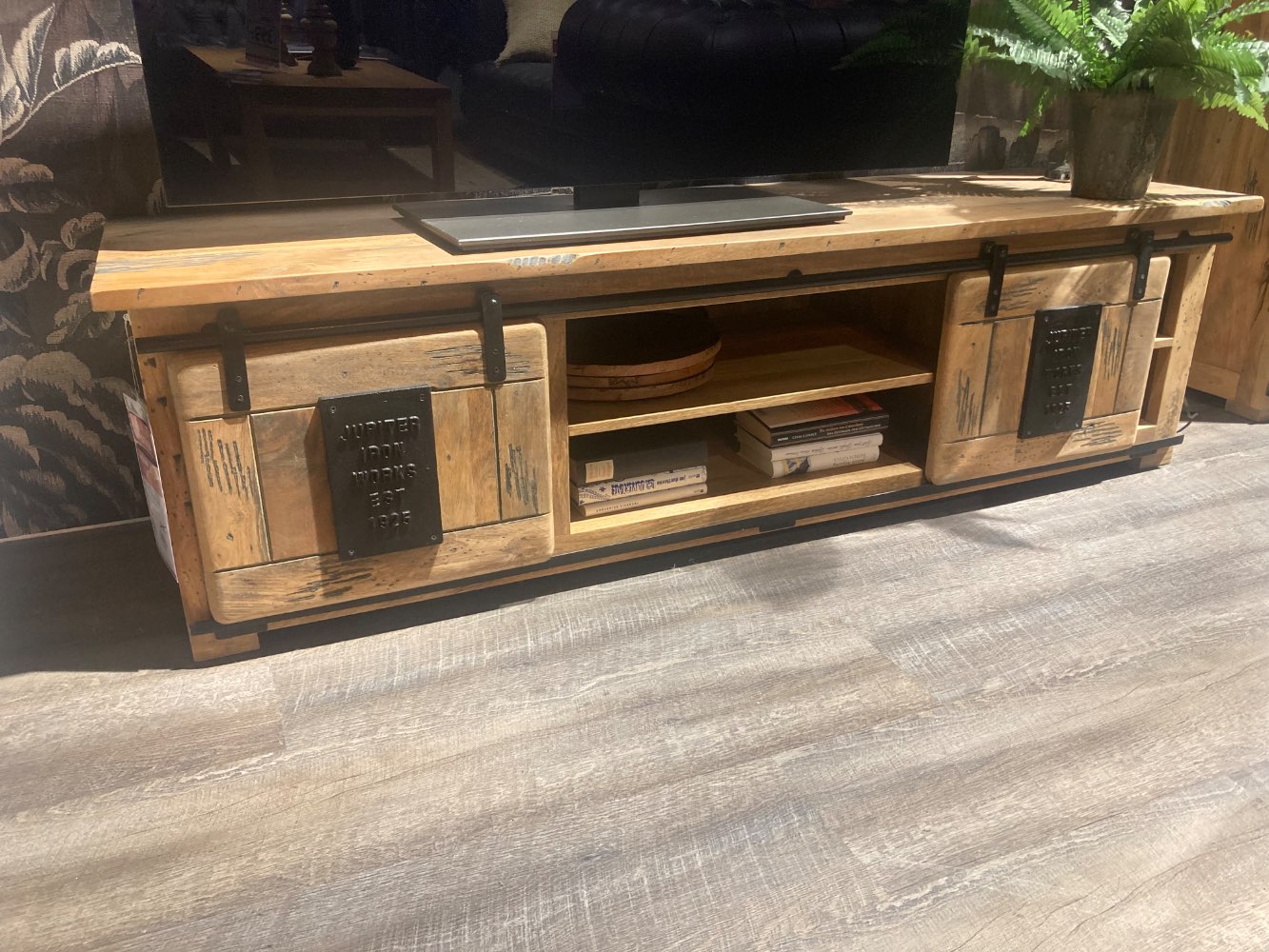 Lowboard Ruston von G+K