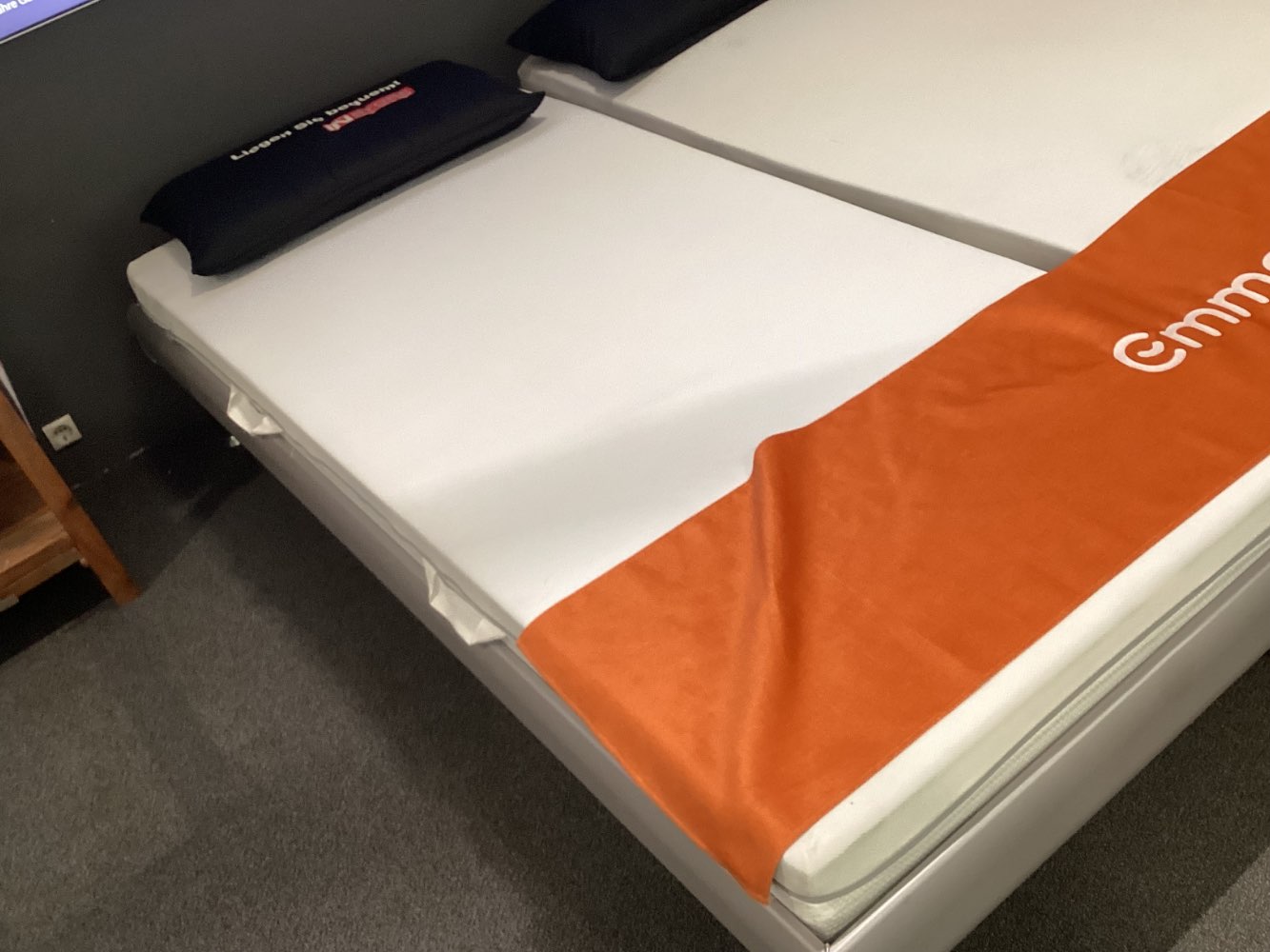 Matratze Emma One Hart