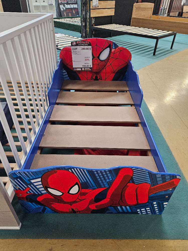 Kinder/Juniorbett Spiderman 140x70cm statt 299€