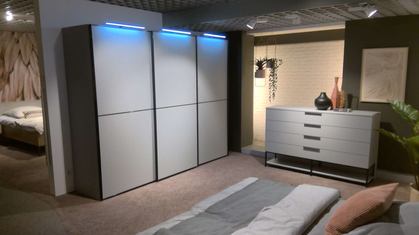 Staud Schlafzimmer / Schlafzimmer-Möbel Sinfonie plus, grau