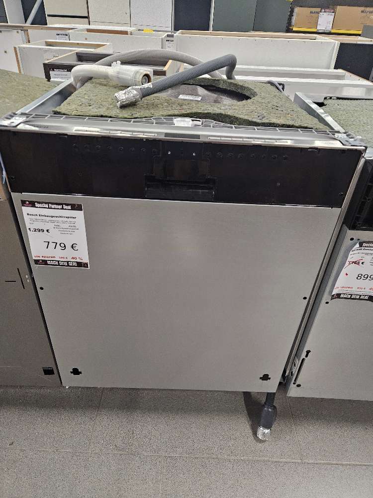 Bosch Einbaugeschirrspüler statt 1299€