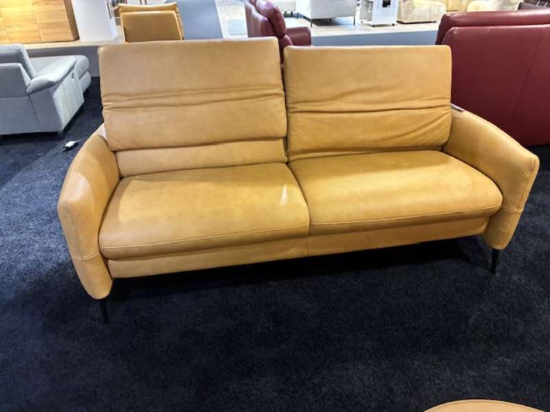 2 Sitzer + Rundhocker