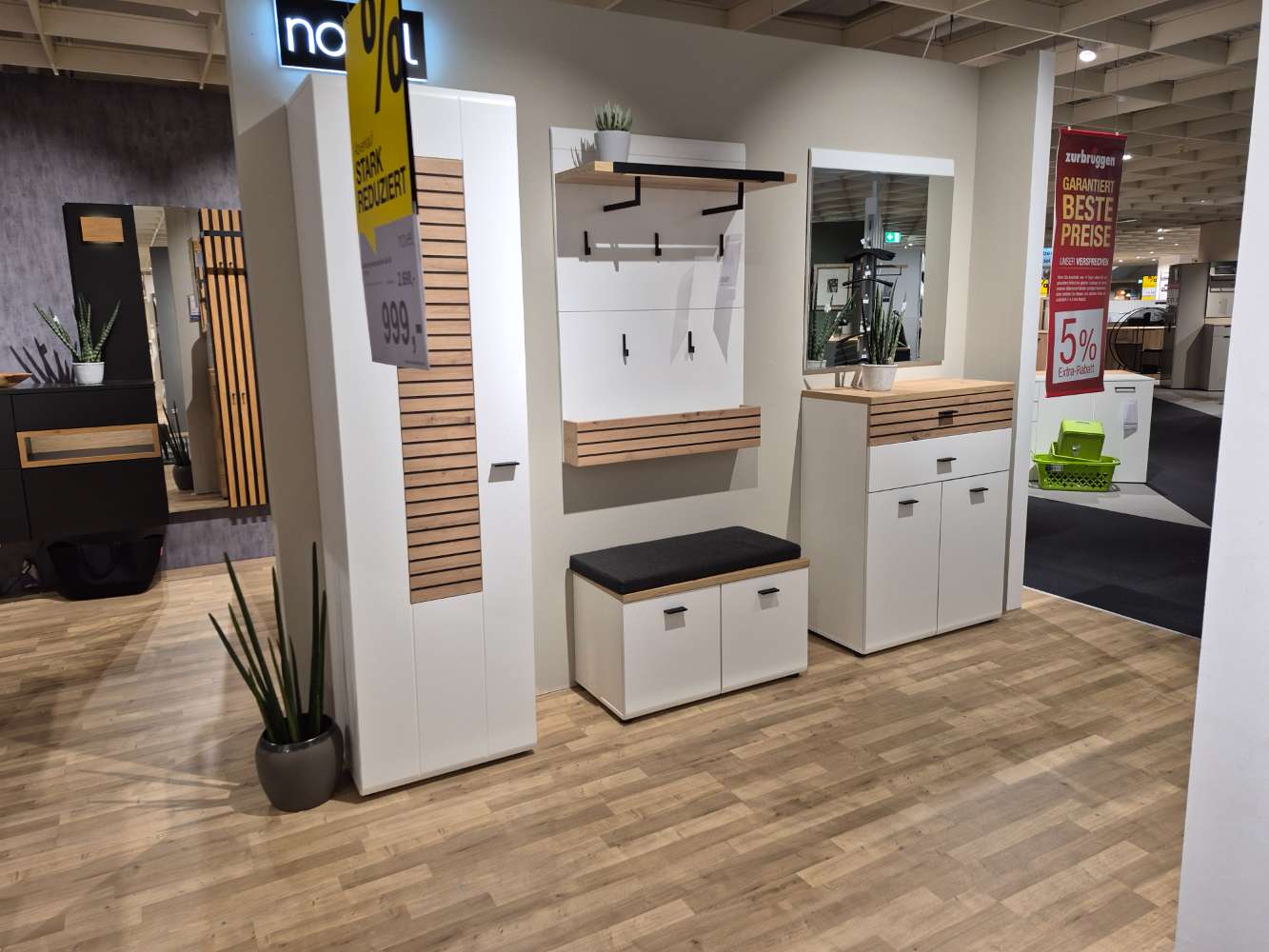 Garderobenkombination