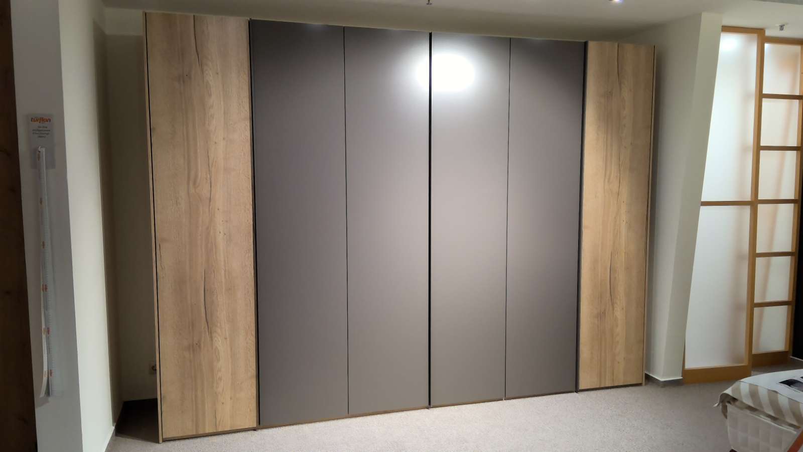 Musterring Drehtürenschrank „Airline 100“, grau