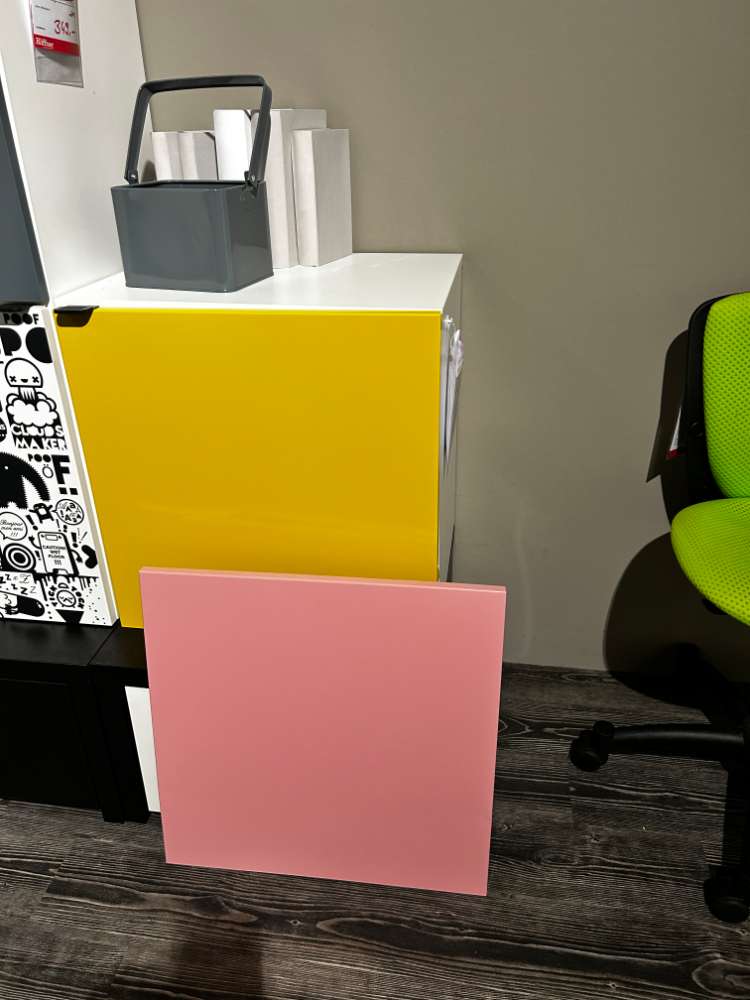 Würfel Element mit Podest