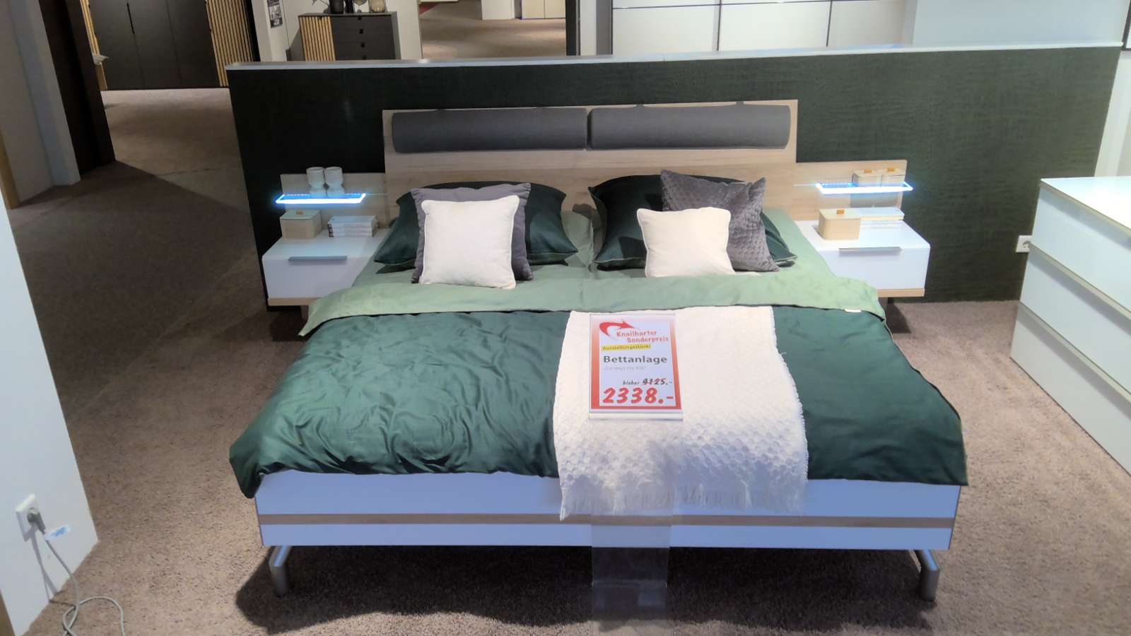 Nolte Bettanlage „Concept me 500“, Weiß/Eiche-NB, Nachtkonsolen