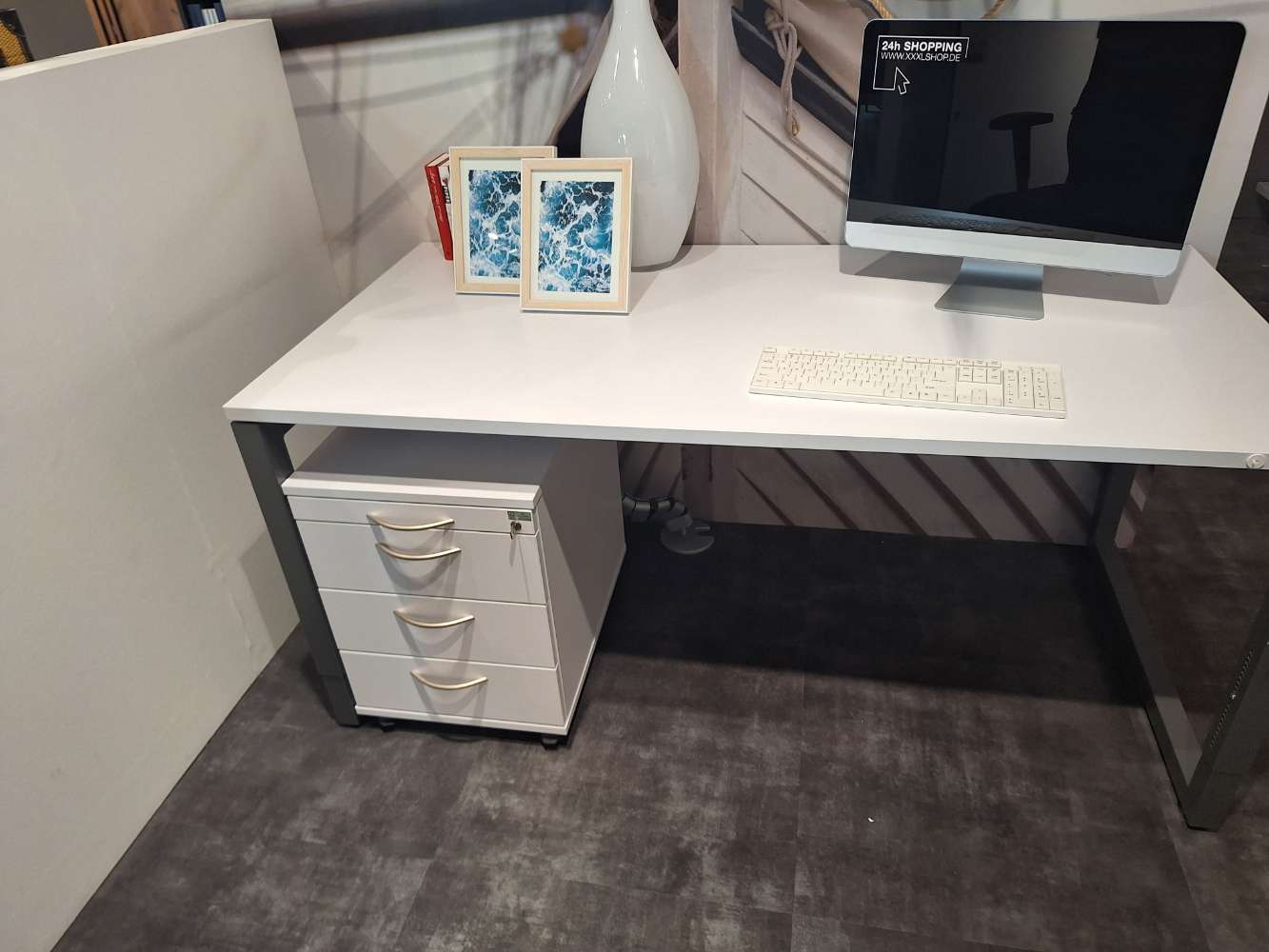 XXXLutz, Möbel, Schreibtisch