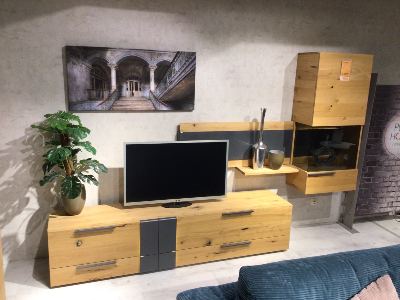 Möbel Wohnwand Taurino Voglauuer Eiche Echtholz inkl Beleuchtung