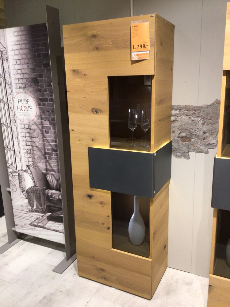 Möbel Vitrine Taurino Voglauuer Eiche Echtholz inkl Beleuchtung