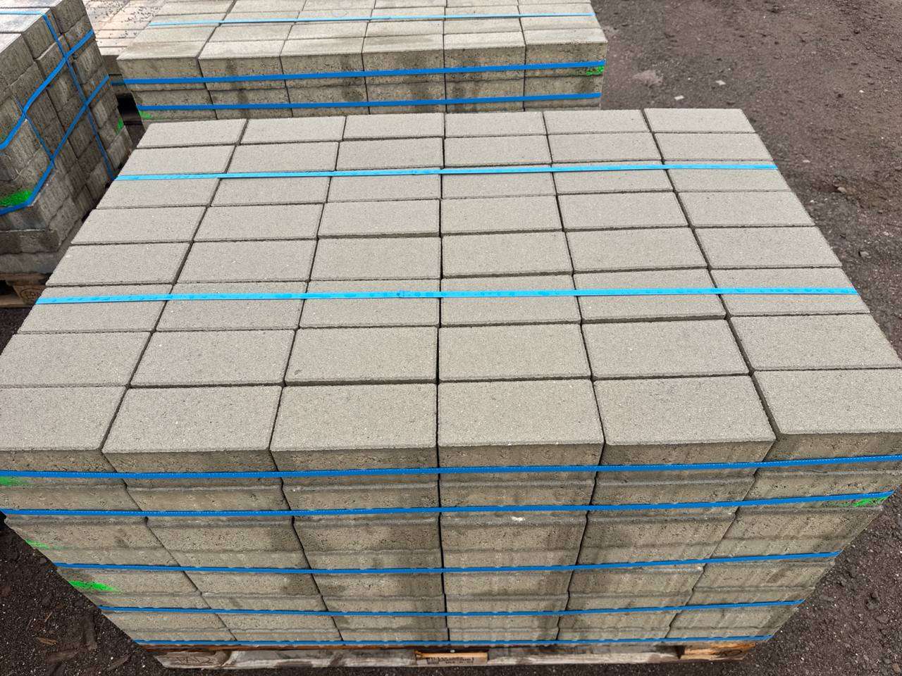 R&H Rechteckpflaster 20x10x8 cm grau (2.Wahl)