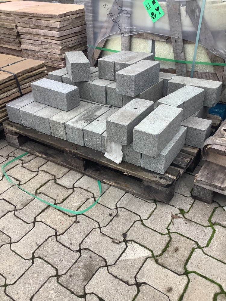 ⭐️ SONDERPOSTEN ⭐️ – Palisaden, Granit, anthrazit, 12x12x30cm