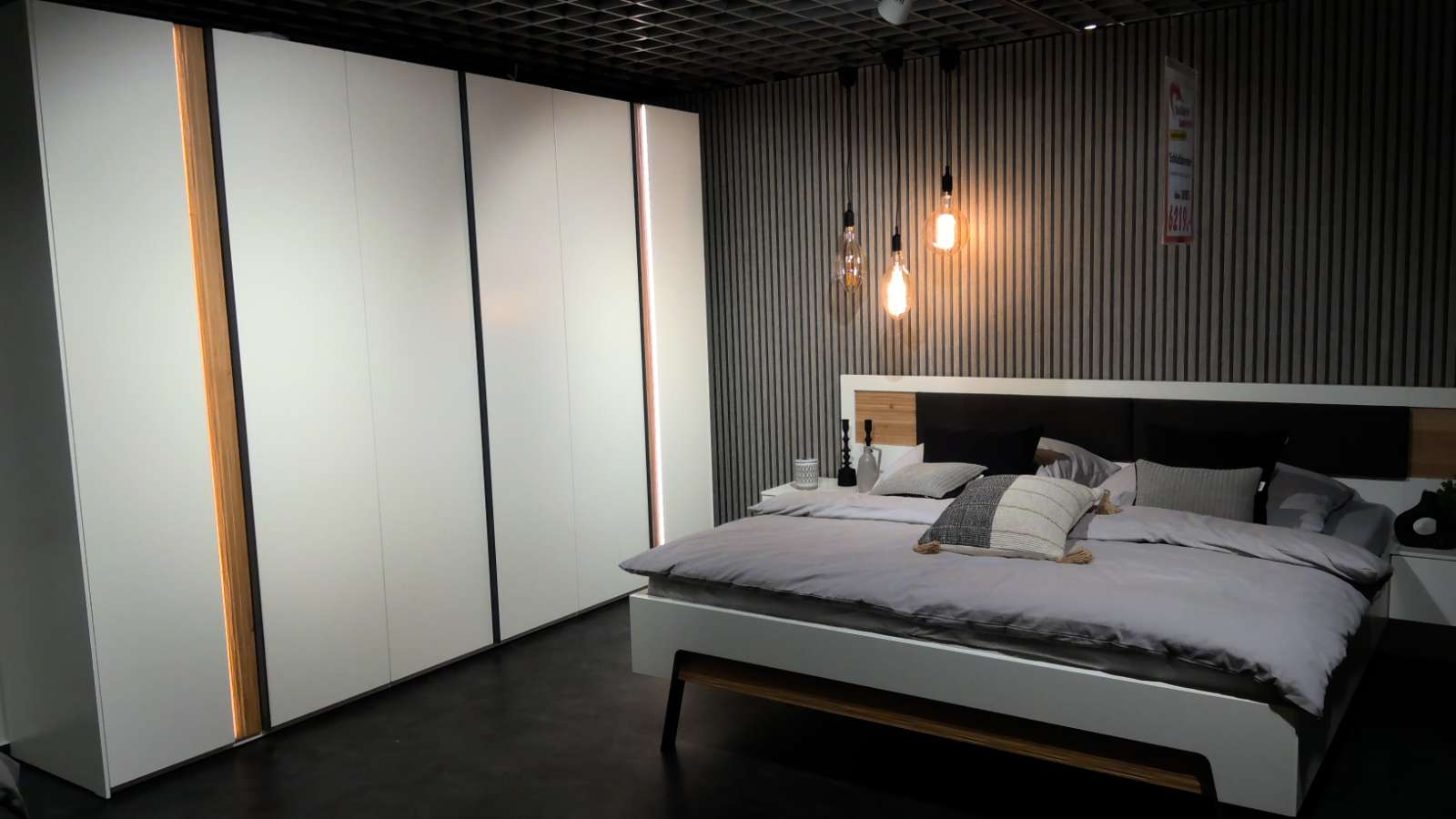 Loddenkemper Schlafzimmer „Latura“ inkl. Beleuchtung