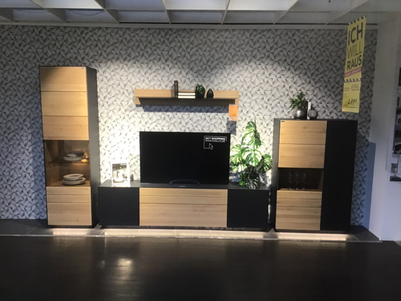 Wohnwand Celika Massiv