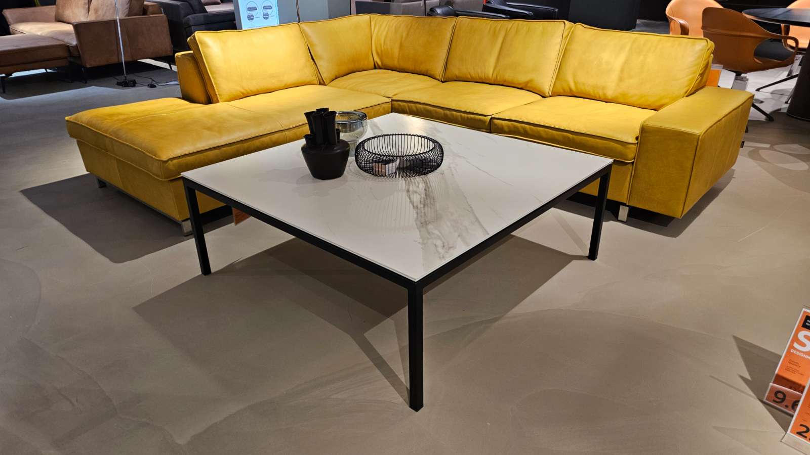 Möbel, Willisau Couchtisch Dino mit Keramikplatte