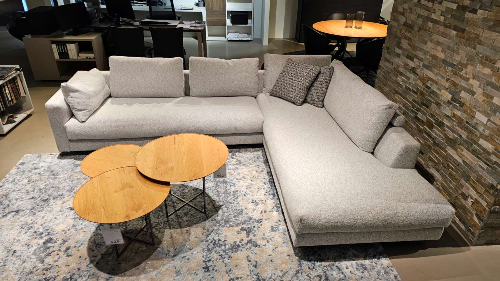 Möbel, Sitzwerke Wohnlandschaft Vesna in Stoff grau