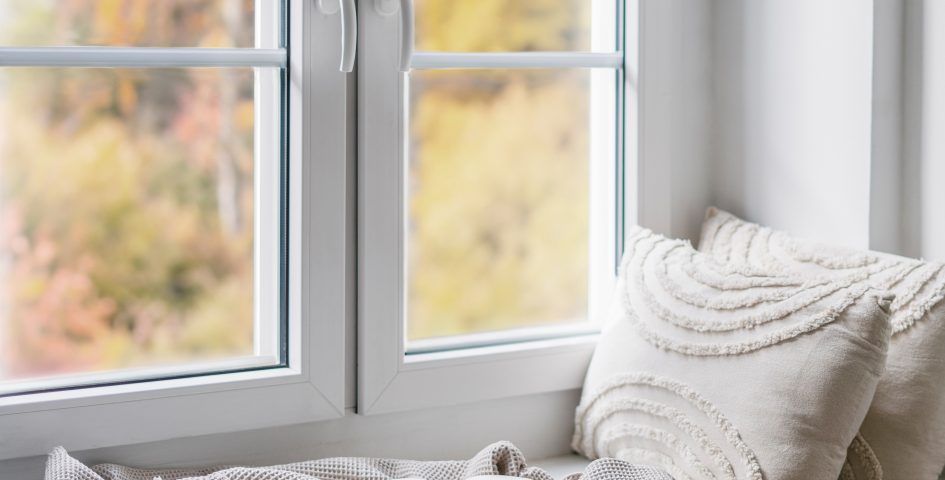 Weißes Kunststofffenster