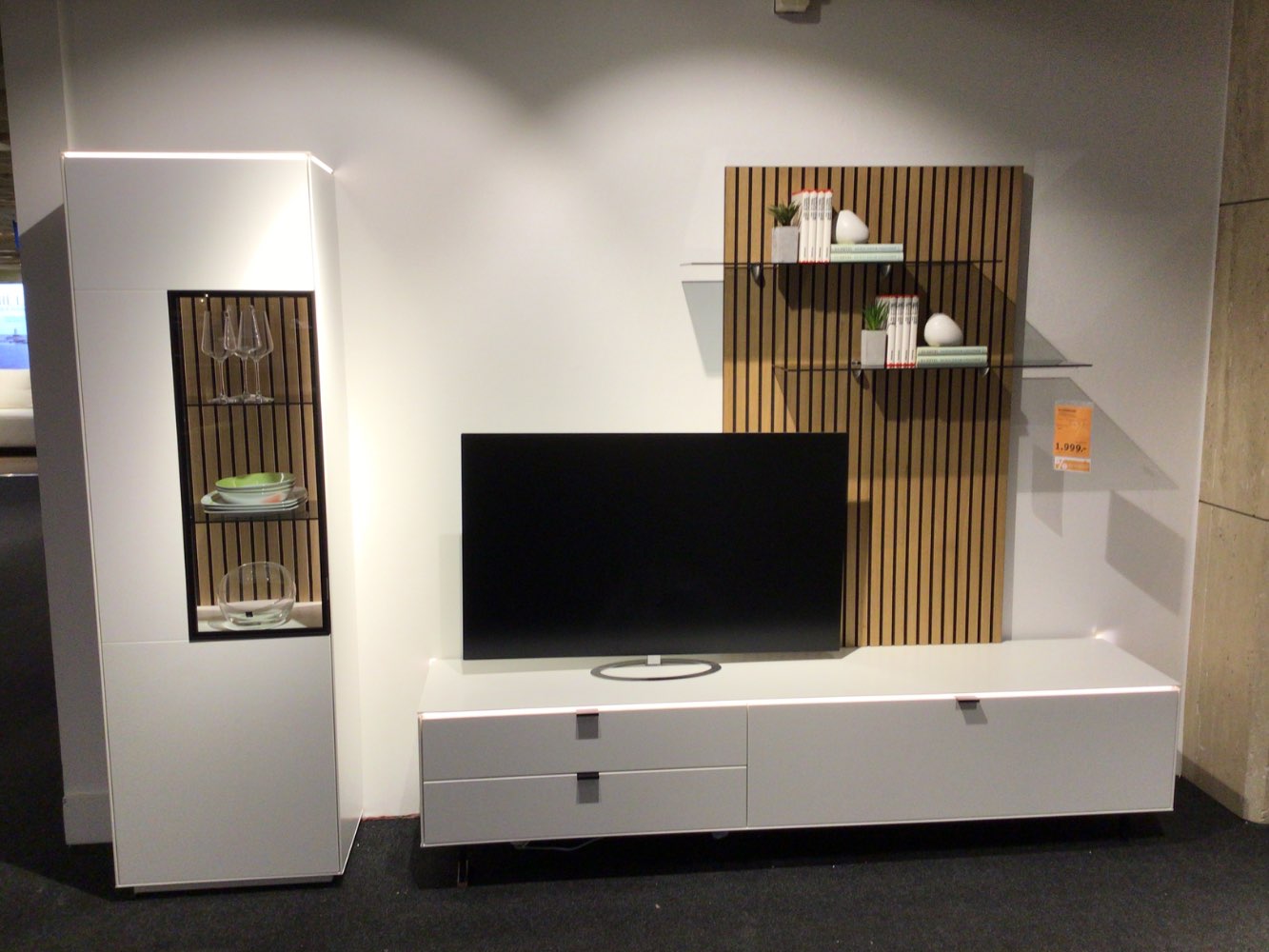 Möbel Wohnwand Dieter Knoll Riani weiß matt inkl Beleuchtung XXXL