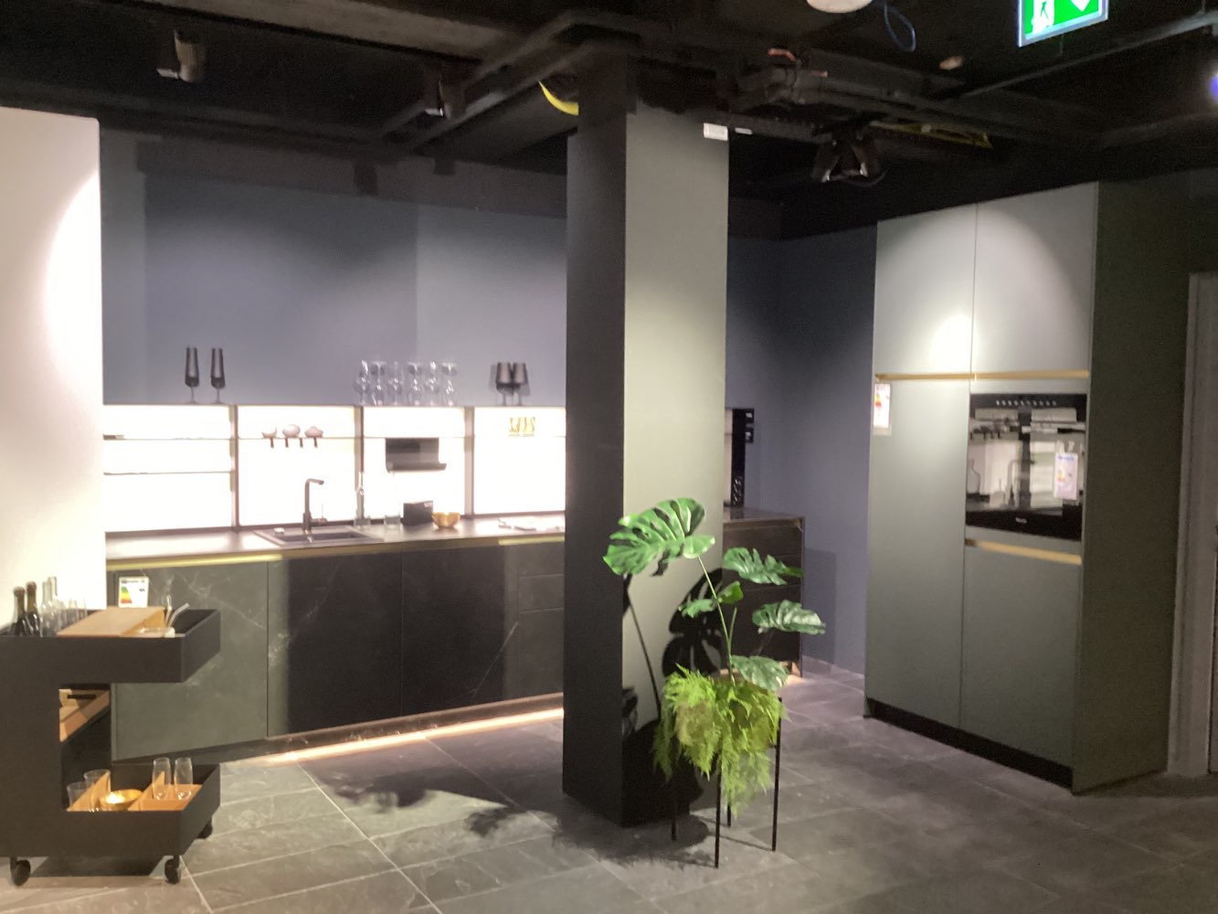 Möbel, Küche *NUR MÖBEL, Next 3670×700/1226×600, schwarz Marmor