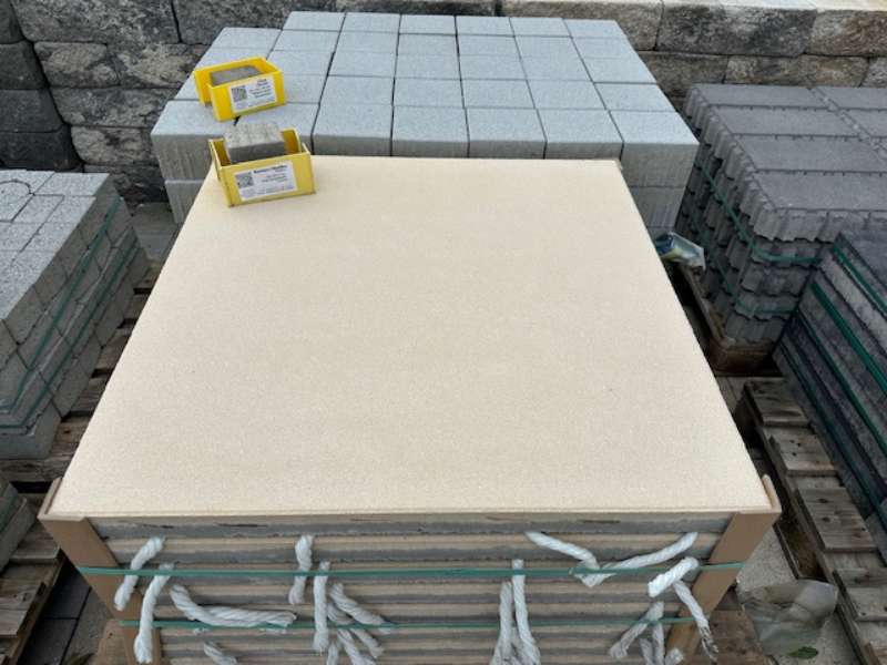 Boston Platten 80x80x5 cm beige feingestrahlt (2.Wahl)