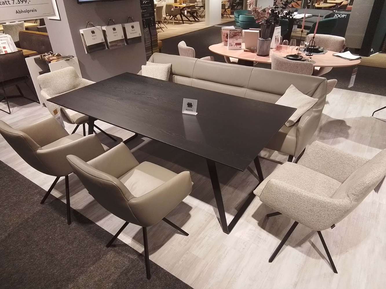 Tischgruppe Musterring