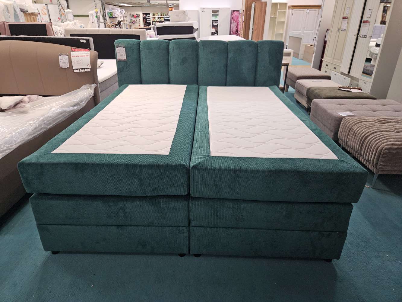 Boxspringbett Claire grün statt 1459€