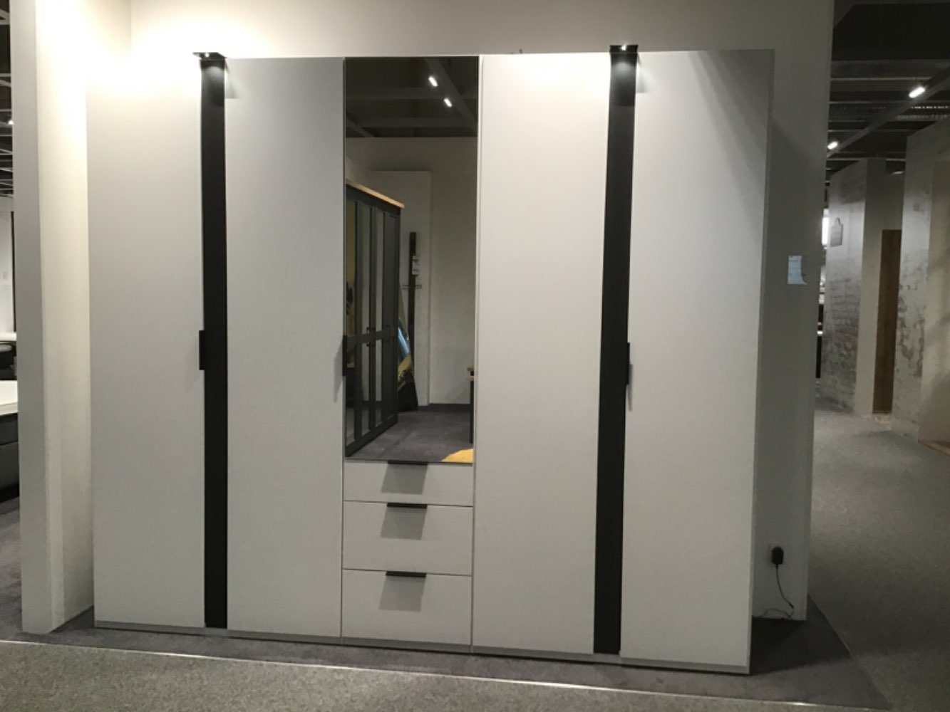 Drehtürenschrank La Rioja C