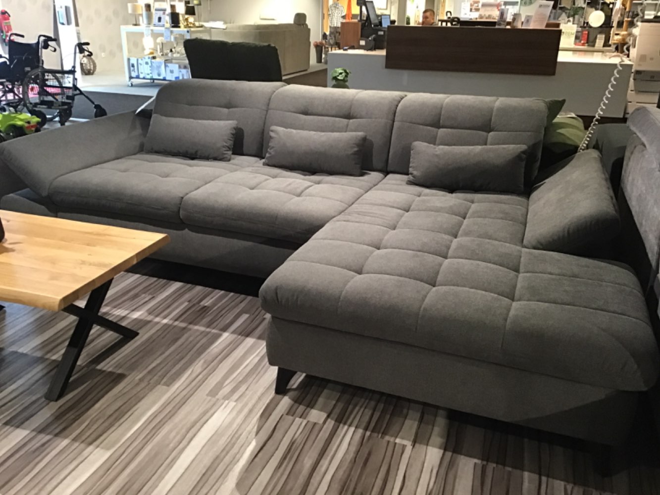 Große Wohnlandschaft mit Sitztiefenverstellung Maß 307×199 cm