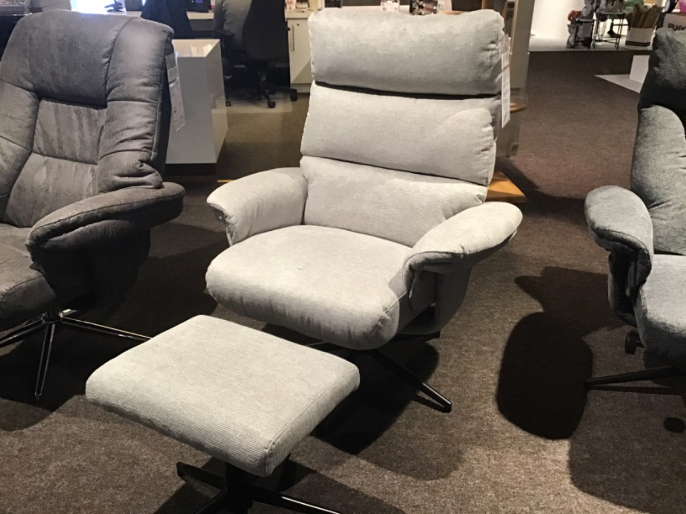 Relaxsessel mit Hocker Farbe grau,Maß 87x108x82cm