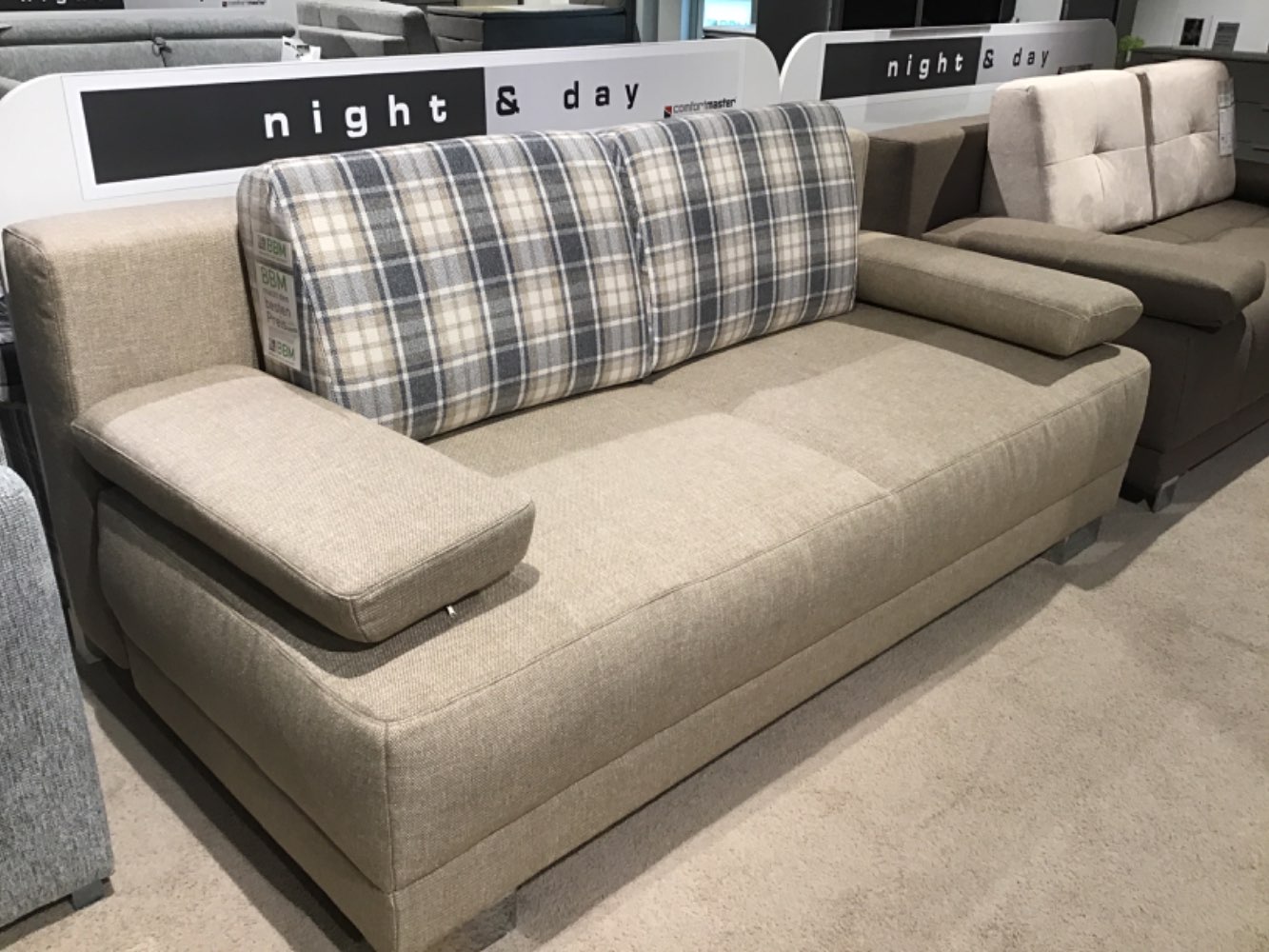 Funktionssofa mit Hubbeschlag und Bettkasten Maß 200x96x100cm