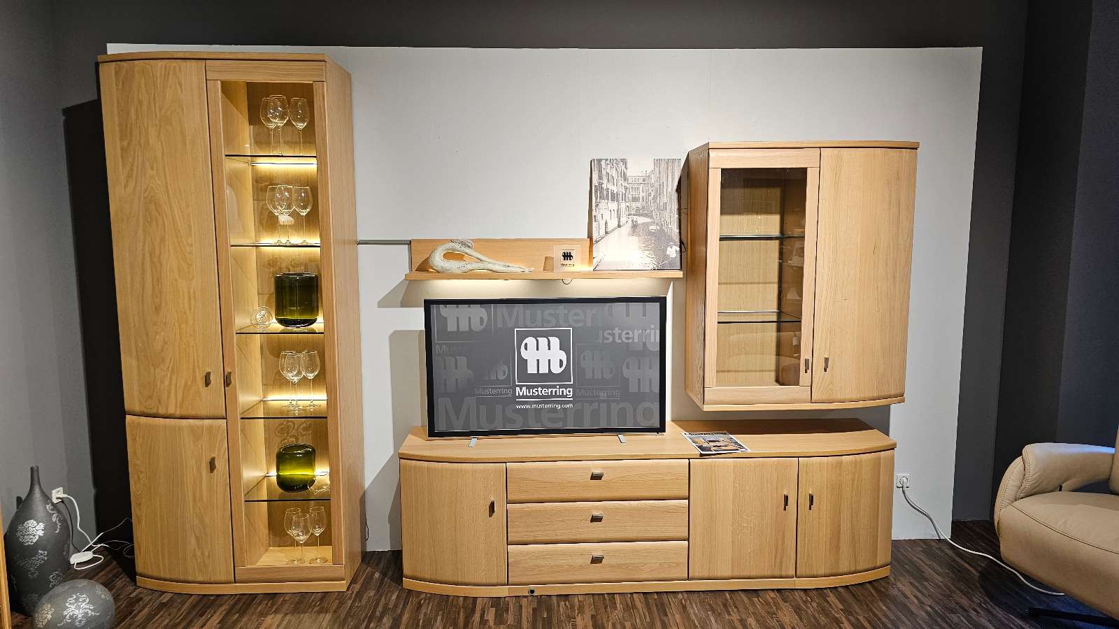 Wohnwand Kiana von MUSTERRING