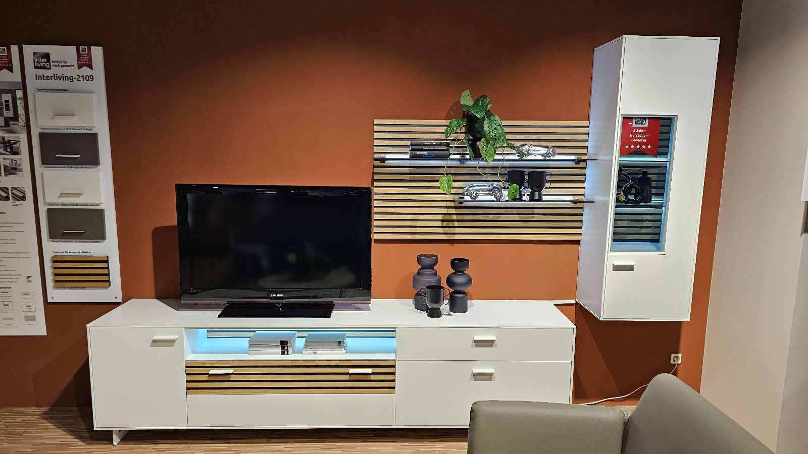 Wohnwand 2109 von INTERLIVING