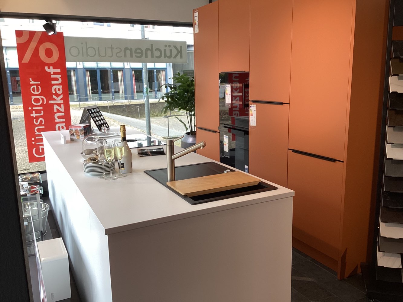 Möbel, Einbauküche *NUR MÖBEL* , Moderano, AV6000, 2450, orange