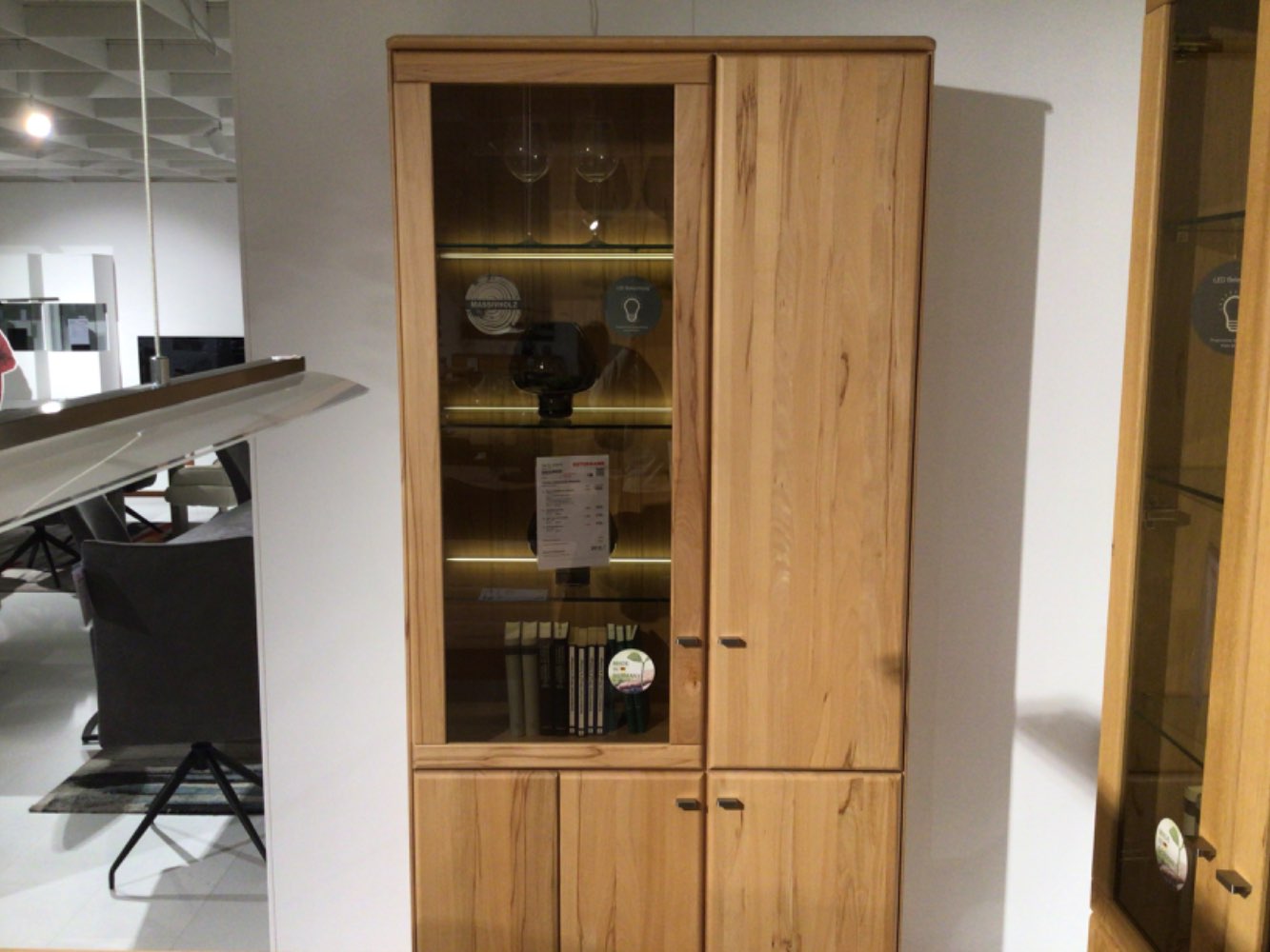 Vitrine Valmondo Abando