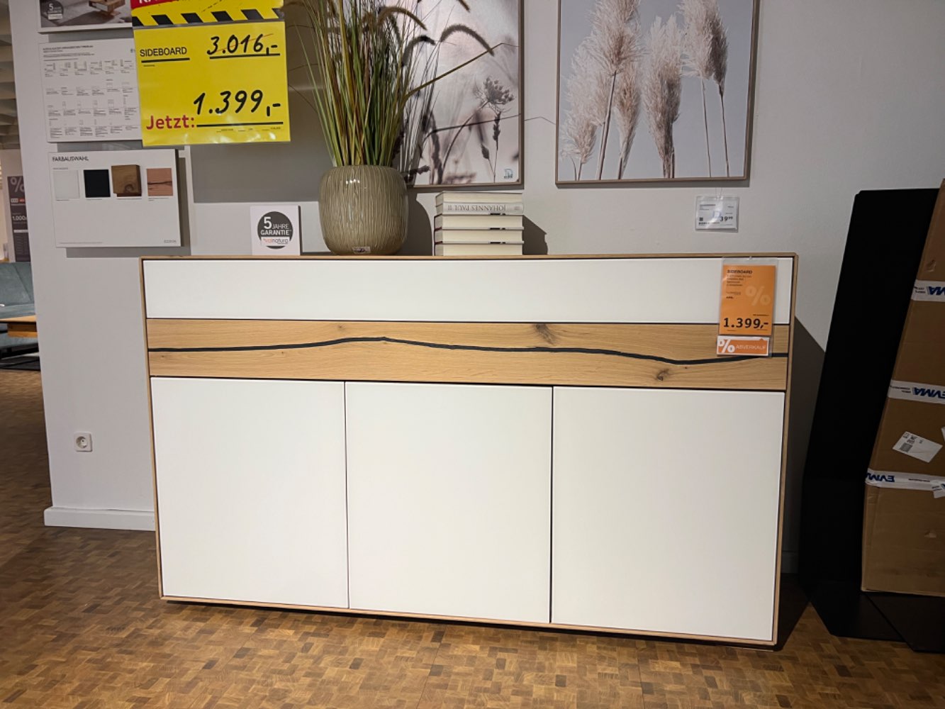 SIDEBOARD EICHE MASSIV & GLAS
